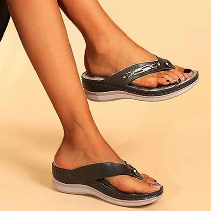 Hatty™ - Soft padded flip-flops